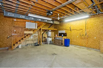 1692 Memorial Drive, Chicopee, MA 01020 - Photo 14