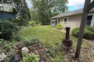 8 Warren Rd, Auburn, MA 01501 - Photo 20