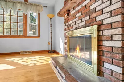 129 Forest St, Franklin, MA 02038 - Photo 6