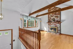129 Forest St, Franklin, MA 02038 - Photo 4