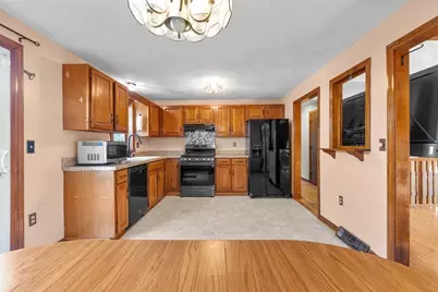 129 Forest St, Franklin, MA 02038 - Photo 8
