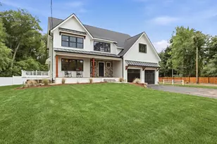 158 Lake St, Wilmington, MA 01887 - Photo 2