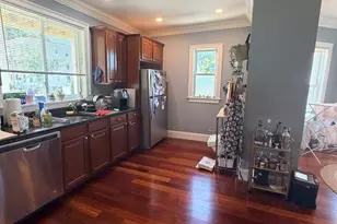 29 Rosemont St, Boston, MA 02122 - Photo 12