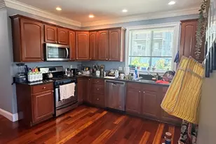 29 Rosemont St, Boston, MA 02122 - Photo 10