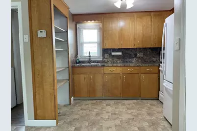 31 Stockholm St, Bellingham, MA 02019 - Photo 6