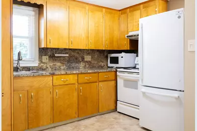 31 Stockholm St, Bellingham, MA 02019 - Photo 10