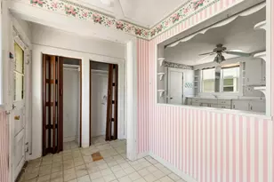 51 Oakland St, Malden, MA 02148 - Photo 12