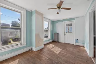 37 4th St, Lowell, MA 01850 - Photo 24