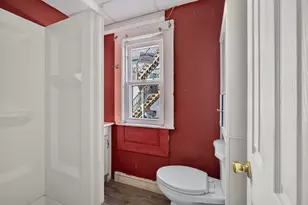37 4th St, Lowell, MA 01850 - Photo 18