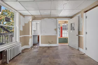 37 Fourth St, Lowell, MA 01850 - Photo 20
