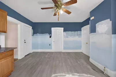 37 Fourth St, Lowell, MA 01850 - Photo 10