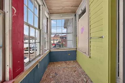 37 Fourth St, Lowell, MA 01850 - Photo 22