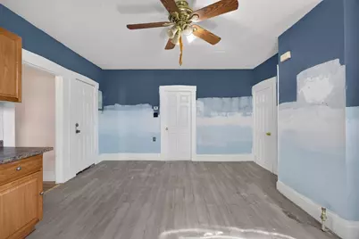 37 Fourth St, Lowell, MA 01850 - Photo 10