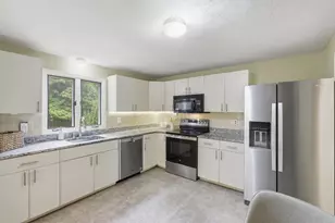51 Hosmer St, Acton, MA 01720 - Photo 8