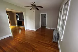 109 Kingsley St, Springfield, MA 01104 - Photo 6