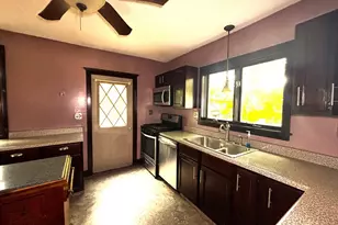 109 Kingsley St, Springfield, MA 01104 - Photo 12