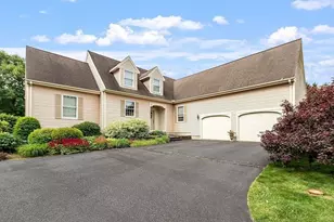 4 Crestview Dr, Deerfield, MA 01373 - Photo 4
