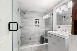 16 Warren St, Newburyport, MA 01950 - Photo 18