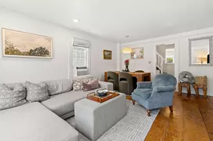16 Warren St, Newburyport, MA 01950 - Photo 8