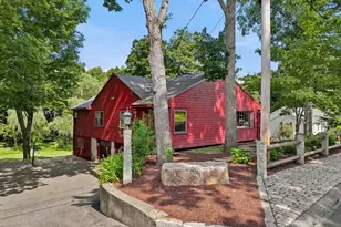 41 Brook St, Wakefield, MA 01880 - Photo 34