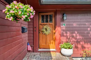 41 Brook St, Wakefield, MA 01880 - Photo 4