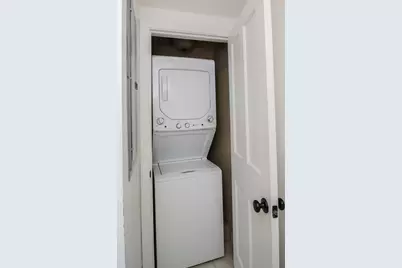 240 Franklin St #B2, Cambridge, MA 02139 - Photo 10
