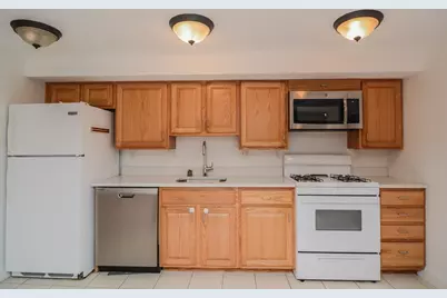 240 Franklin St #B2, Cambridge, MA 02139 - Photo 4