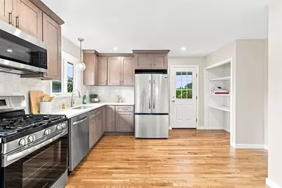 60 Sable Ave, Dartmouth, MA 02747 - Photo 8