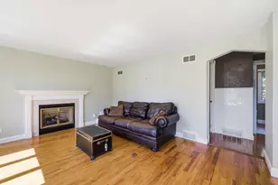 71 Ogden St, Springfield, MA 01151 - Photo 14