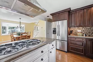 71 Ogden St, Springfield, MA 01151 - Photo 6