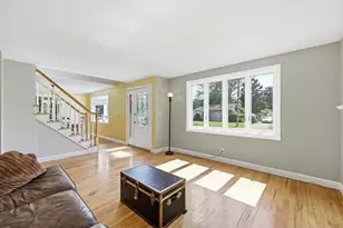 71 Ogden St, Springfield, MA 01151 - Photo 16