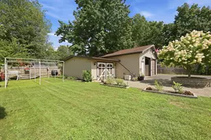 71 Ogden St, Springfield, MA 01151 - Photo 32
