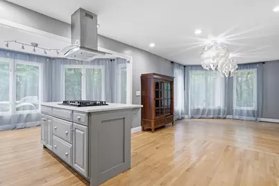 247 Hampstead St, Methuen, MA 01844 - Photo 4