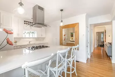 34 Everett Ave #1, Somerville, MA 02145 - Photo 2