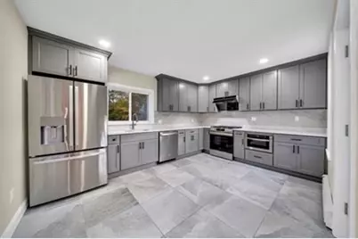 1297 Pleasant St, Weymouth, MA 02189 - Photo 4