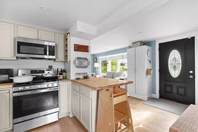 16 Pleasant St, Scituate, MA 02066 - Photo 10