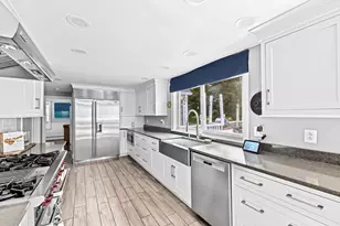 4 Country Dr, Hingham, MA 02043 - Photo 4