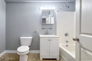 172 Middle St, Lowell, MA 01852 - Photo 12