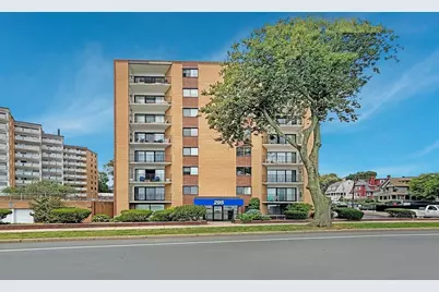 295 Lynn Shore Dr #104, Lynn, MA 01902 - Photo 1