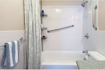 295 Lynn Shore Dr #104, Lynn, MA 01902 - Photo 14