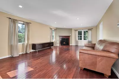 22 Winter St, Holbrook, MA 02343 - Photo 16