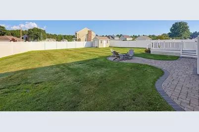10 Bryan Dr, Taunton, MA 02780 - Photo 30
