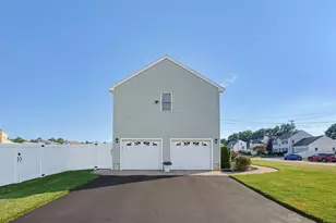 10 Bryan Dr, Taunton, MA 02780 - Photo 28