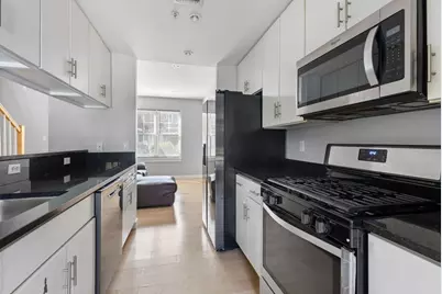 12 Blue Jay Cir #12, Boston, MA 02126 - Photo 4