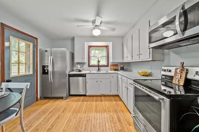 7 Riverview Dr, Middleton, MA 01949 - Photo 8