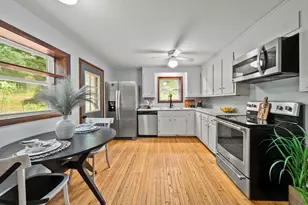 7 Riverview Dr, Middleton, MA 01949 - Photo 4
