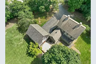 10 Poquanticut Ave, Easton, MA 02334 - Photo 2