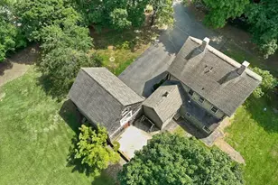 10 Poquanticut Ave, Easton, MA 02334 - Photo 2