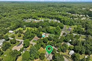 10 Poquanticut Ave, Easton, MA 02334 - Photo 40