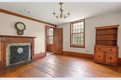 10 Poquanticut Ave, Easton, MA 02334 - Photo 8